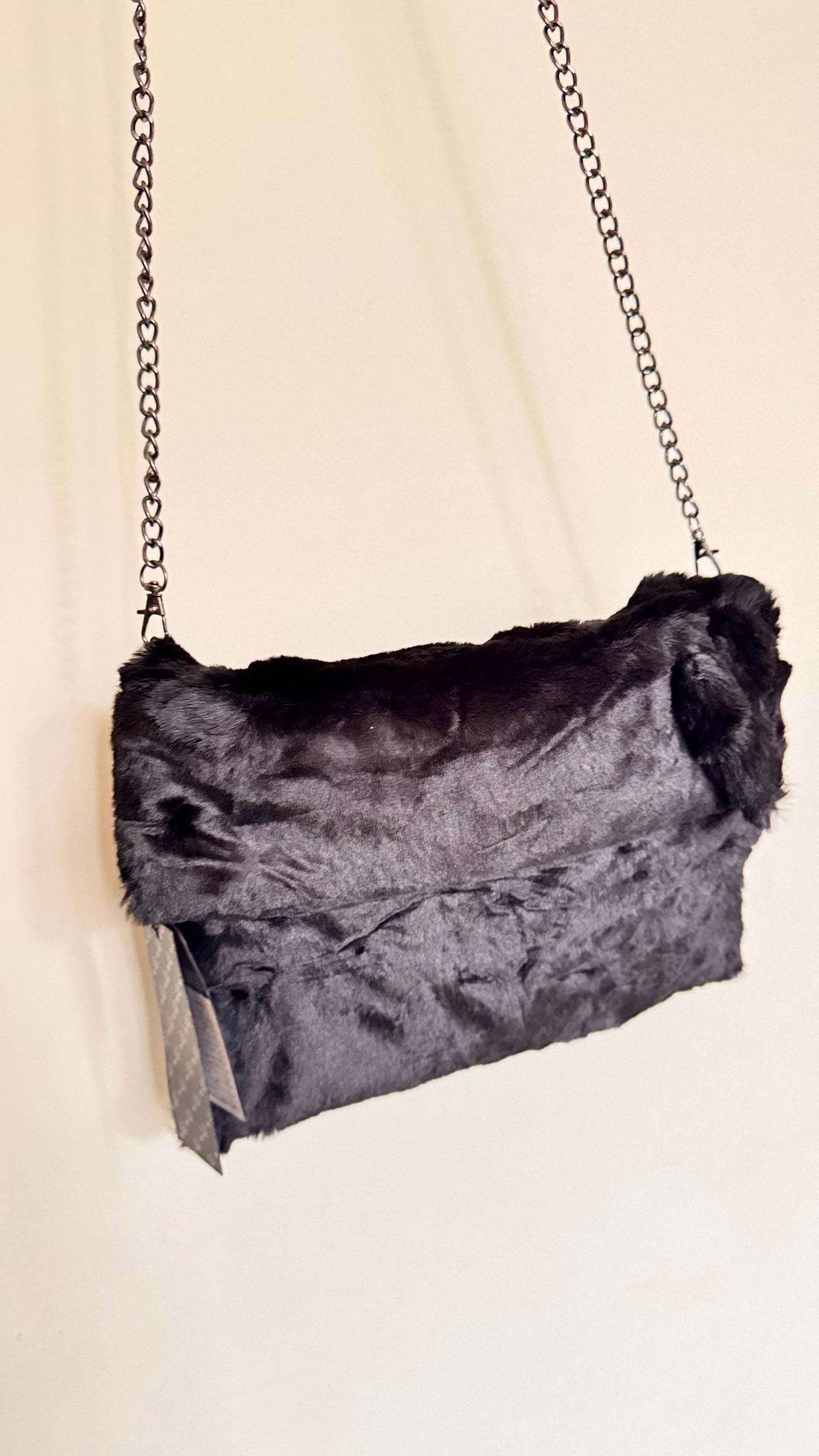 Faux Fur Flap Crossbody Bag- Antea