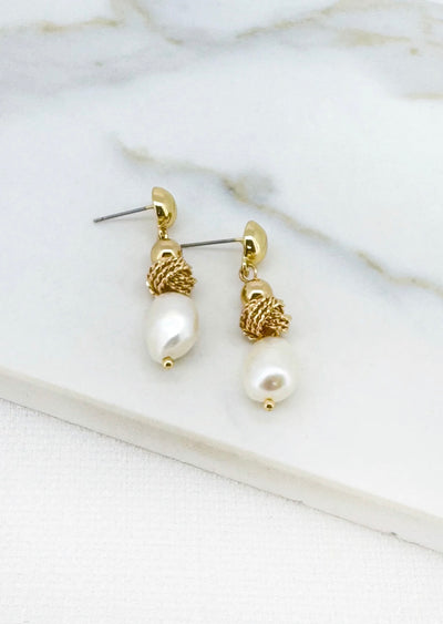 Envy Knot Pearl Earrings- Nodo