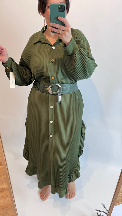 Green Gold Buttons Pleated Maxi Dress And Donna Belt